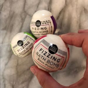 Luxury bath bomb trio